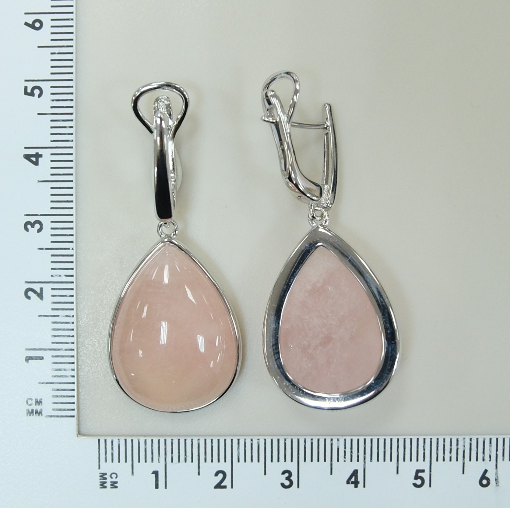 Серебряные серьги с морганитами